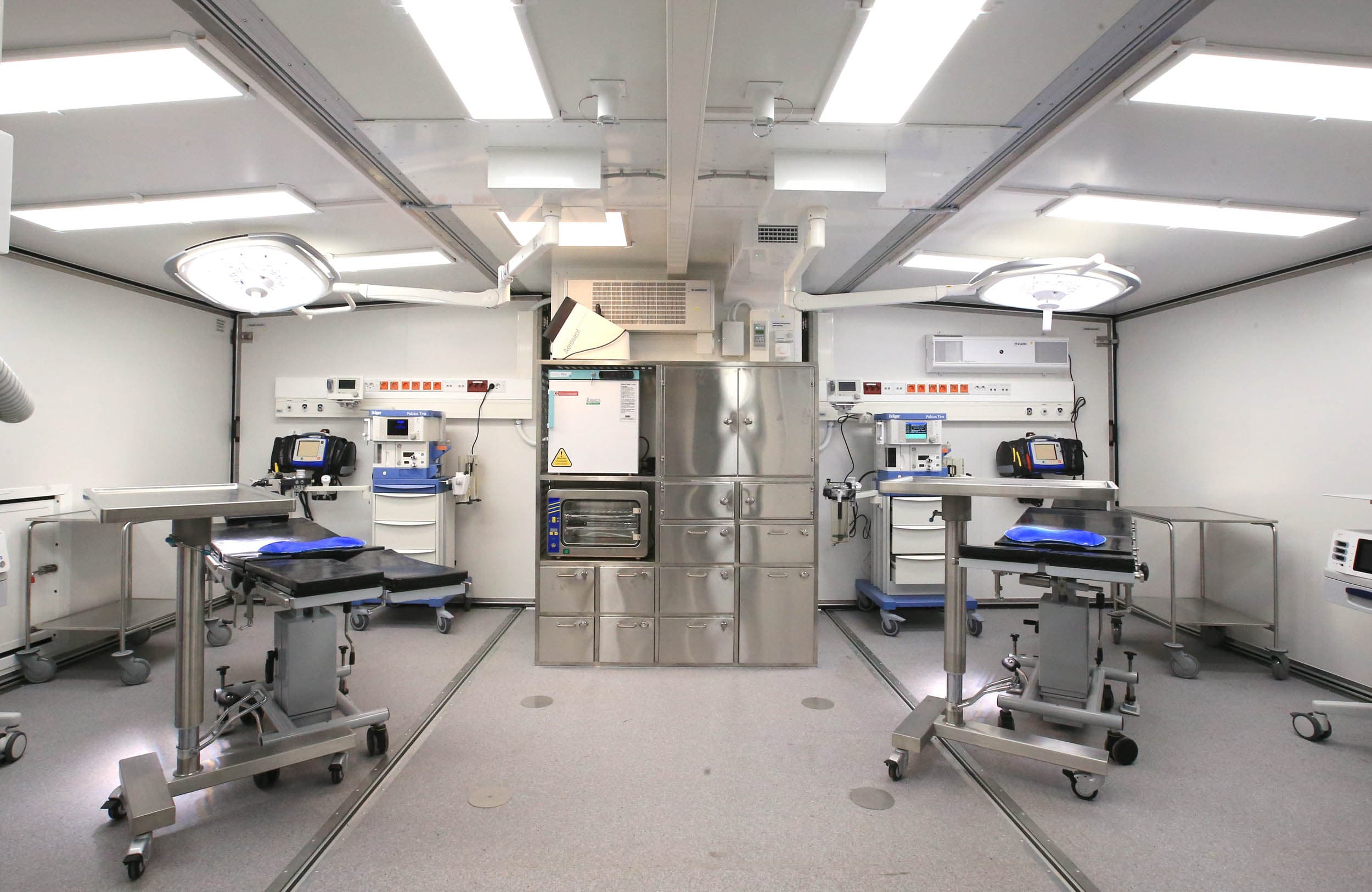 Specialty Containers: Rapid Deployable Field Hospital ROLE 2 Specialty Containers: Rapid Deployable Field Hospital ROLE 2