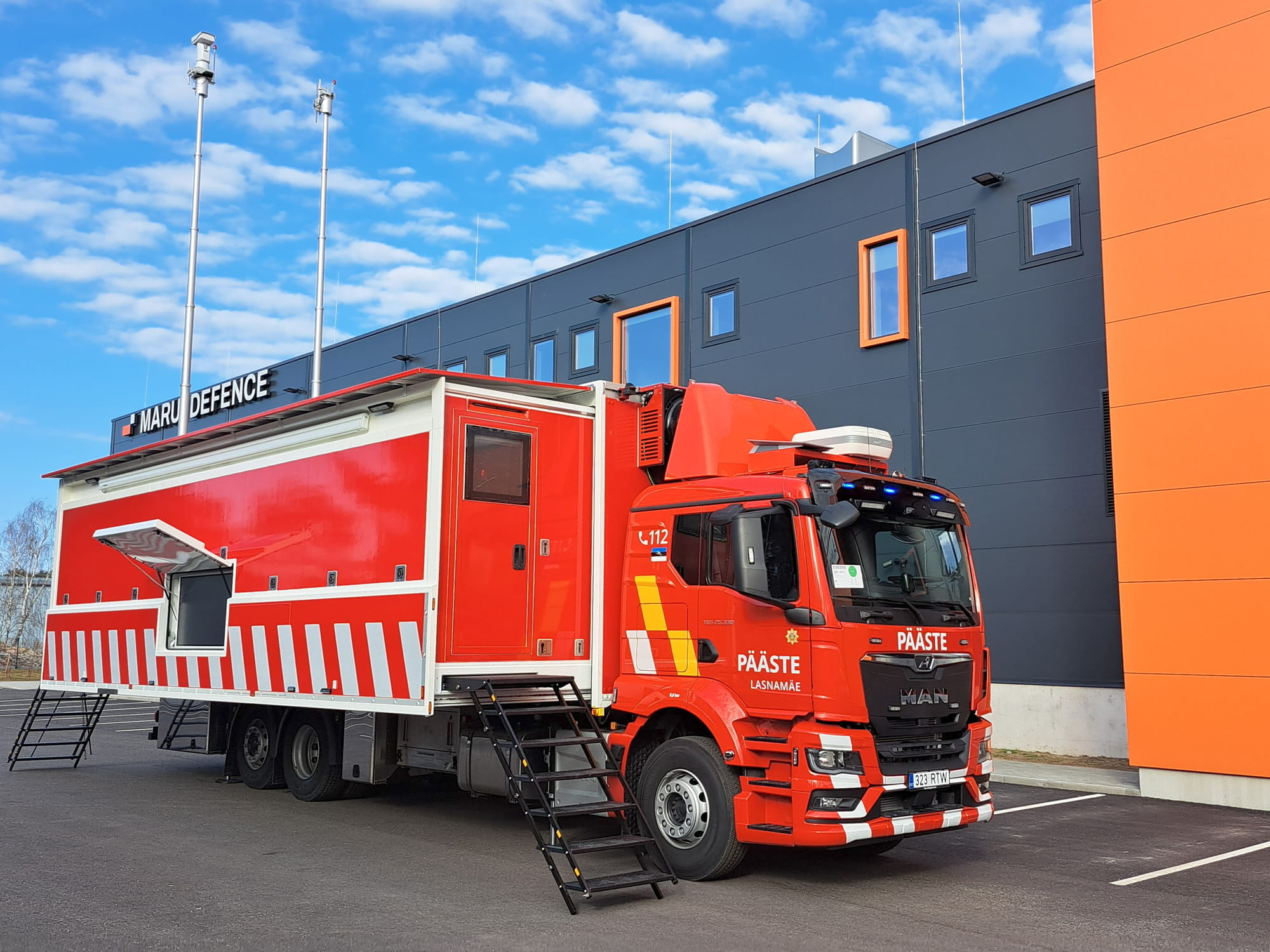 1.Expandable-command-truck-